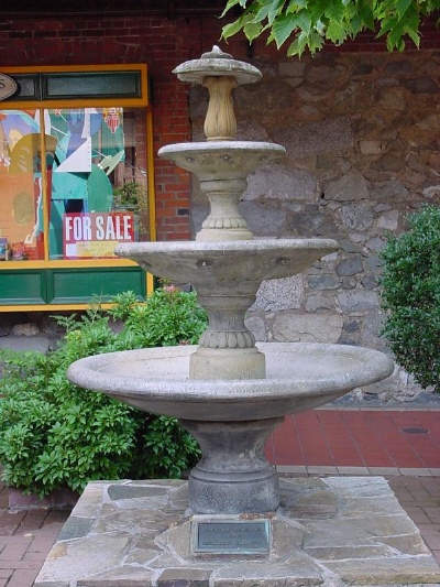 4tieredfountain 4tieredfountain