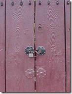 closeddoors